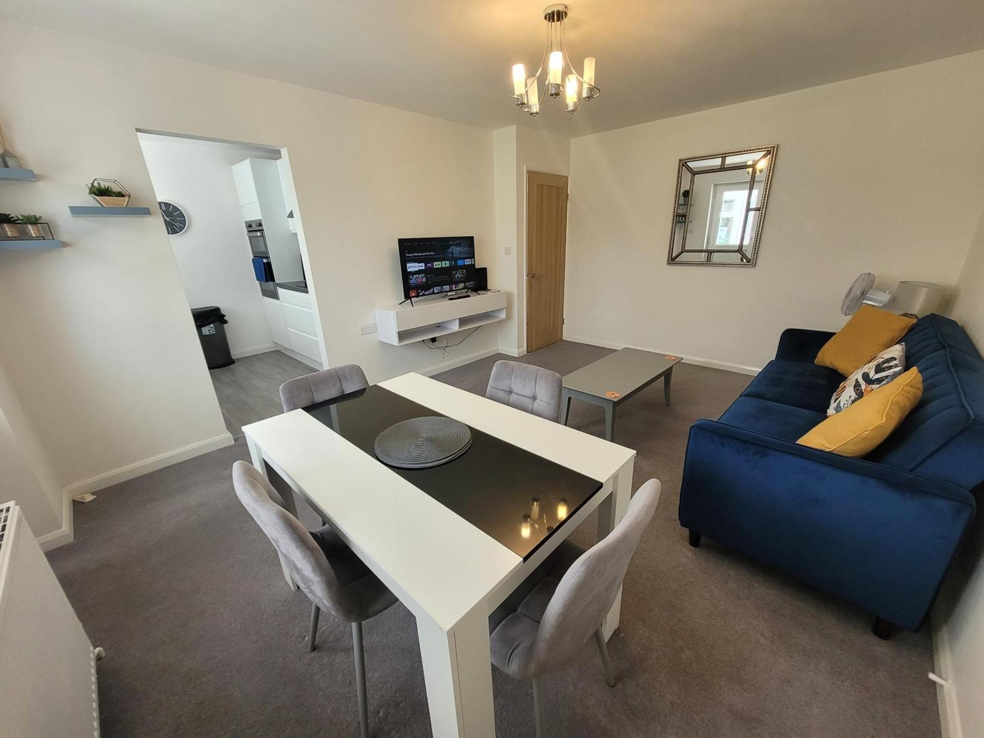 Bumblebee Bungalow - With Separate Office And Gaming Space By Catchpole Stays Colchester Esterno foto