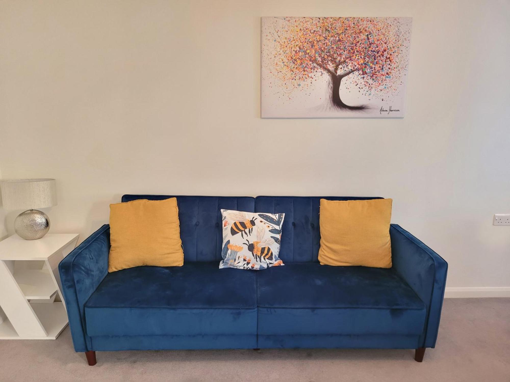 Bumblebee Bungalow - With Separate Office And Gaming Space By Catchpole Stays Colchester Esterno foto