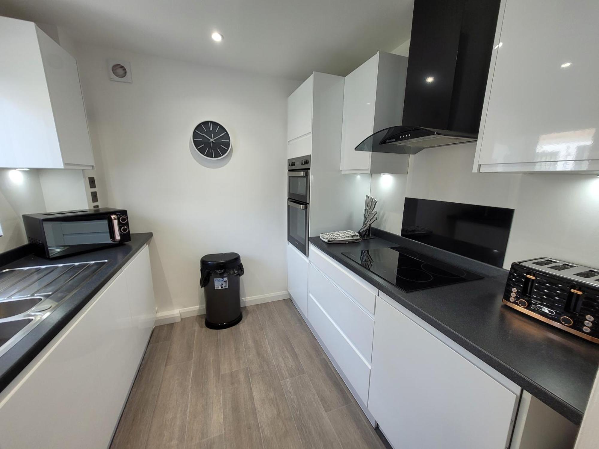 Bumblebee Bungalow - With Separate Office And Gaming Space By Catchpole Stays Colchester Esterno foto